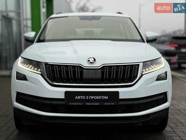 Белый Шкода Kodiaq, объемом двигателя 1.97 л и пробегом 174 тыс. км за 24100 $, фото 5 на Automoto.ua