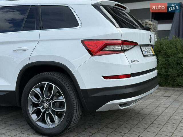 Белый Шкода Kodiaq, объемом двигателя 1.97 л и пробегом 230 тыс. км за 26999 $, фото 28 на Automoto.ua