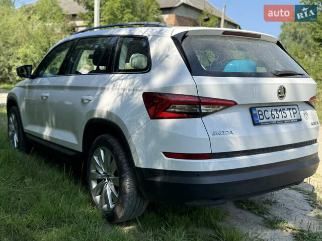 Білий Шкода Kodiaq, об'ємом двигуна 1.4 л та пробігом 78 тис. км за 18999 $, фото 4 на Automoto.ua