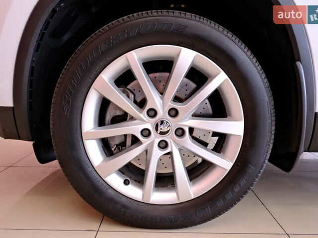 Белый Шкода Kodiaq, объемом двигателя 2 л и пробегом 170 тыс. км за 23900 $, фото 61 на Automoto.ua