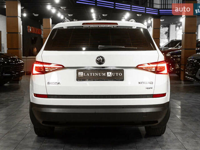 Белый Шкода Kodiaq, объемом двигателя 1.98 л и пробегом 170 тыс. км за 25900 $, фото 18 на Automoto.ua