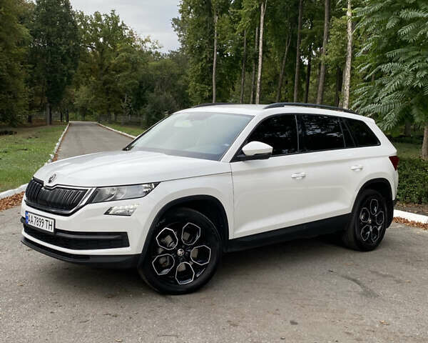 Белый Шкода Kodiaq, объемом двигателя 1.98 л и пробегом 252 тыс. км за 22500 $, фото 27 на Automoto.ua