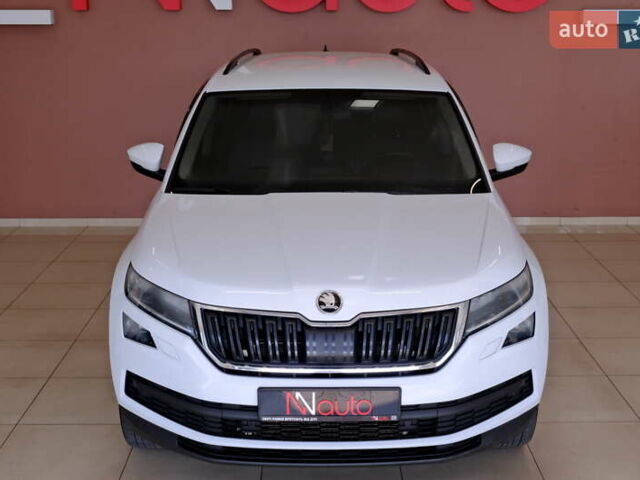 Белый Шкода Kodiaq, объемом двигателя 2 л и пробегом 170 тыс. км за 23900 $, фото 1 на Automoto.ua
