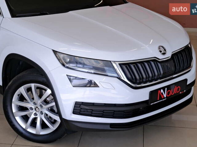 Белый Шкода Kodiaq, объемом двигателя 2 л и пробегом 170 тыс. км за 23900 $, фото 11 на Automoto.ua