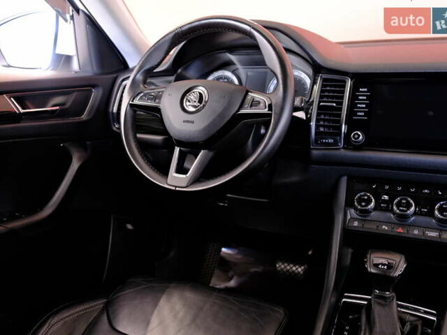 Белый Шкода Kodiaq, объемом двигателя 2 л и пробегом 170 тыс. км за 23900 $, фото 59 на Automoto.ua