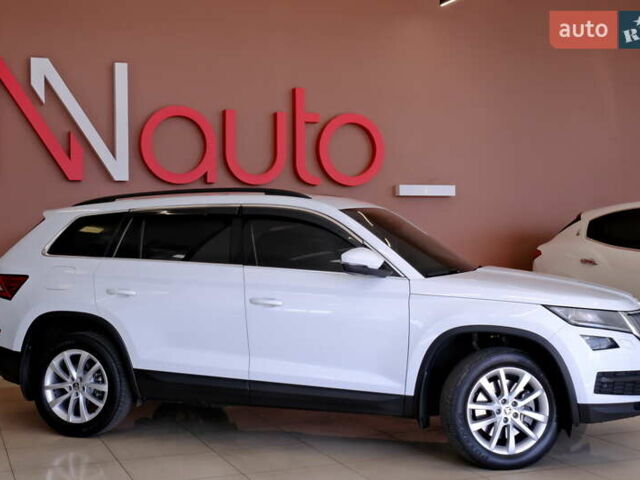 Белый Шкода Kodiaq, объемом двигателя 2 л и пробегом 170 тыс. км за 23900 $, фото 12 на Automoto.ua