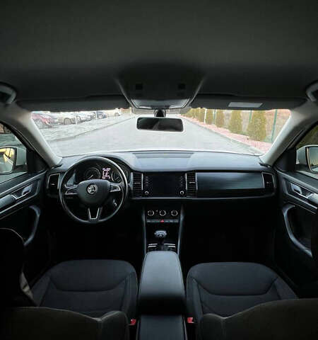 Белый Шкода Kodiaq, объемом двигателя 1.98 л и пробегом 209 тыс. км за 20400 $, фото 51 на Automoto.ua