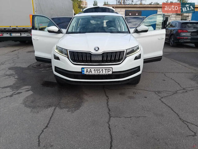 Белый Шкода Kodiaq, объемом двигателя 1.97 л и пробегом 98 тыс. км за 28500 $, фото 13 на Automoto.ua