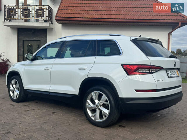 Белый Шкода Kodiaq, объемом двигателя 1.97 л и пробегом 169 тыс. км за 26999 $, фото 22 на Automoto.ua