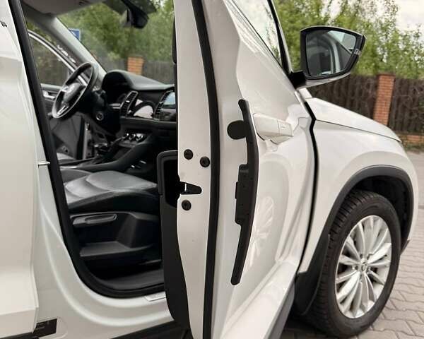 Білий Шкода Kodiaq, об'ємом двигуна 1.98 л та пробігом 259 тис. км за 22000 $, фото 2 на Automoto.ua