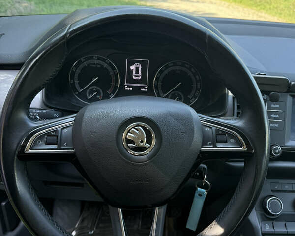 Білий Шкода Kodiaq, об'ємом двигуна 1.4 л та пробігом 78 тис. км за 18999 $, фото 9 на Automoto.ua