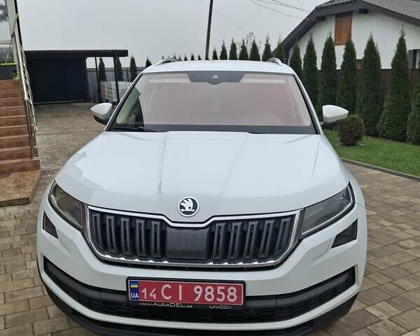 Белый Шкода Kodiaq, объемом двигателя 2 л и пробегом 198 тыс. км за 23999 $, фото 12 на Automoto.ua