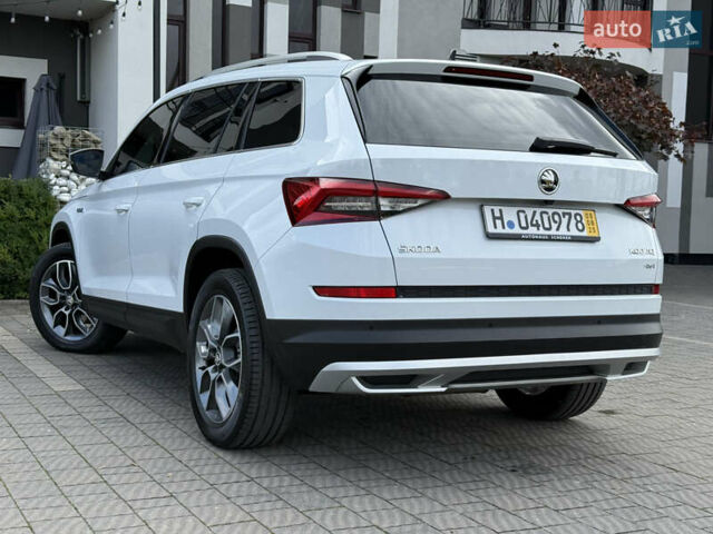 Белый Шкода Kodiaq, объемом двигателя 1.97 л и пробегом 230 тыс. км за 26999 $, фото 22 на Automoto.ua