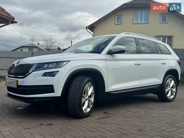 Белый Шкода Kodiaq, объемом двигателя 1.97 л и пробегом 169 тыс. км за 26999 $, фото 7 на Automoto.ua