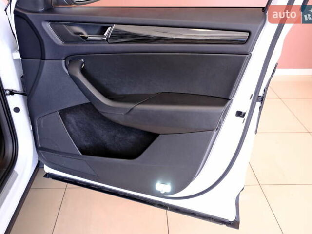 Белый Шкода Kodiaq, объемом двигателя 2 л и пробегом 170 тыс. км за 23900 $, фото 51 на Automoto.ua