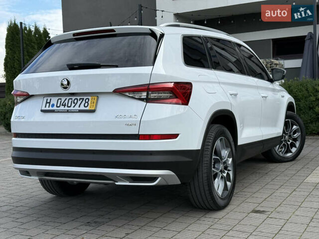 Белый Шкода Kodiaq, объемом двигателя 1.97 л и пробегом 230 тыс. км за 26999 $, фото 23 на Automoto.ua