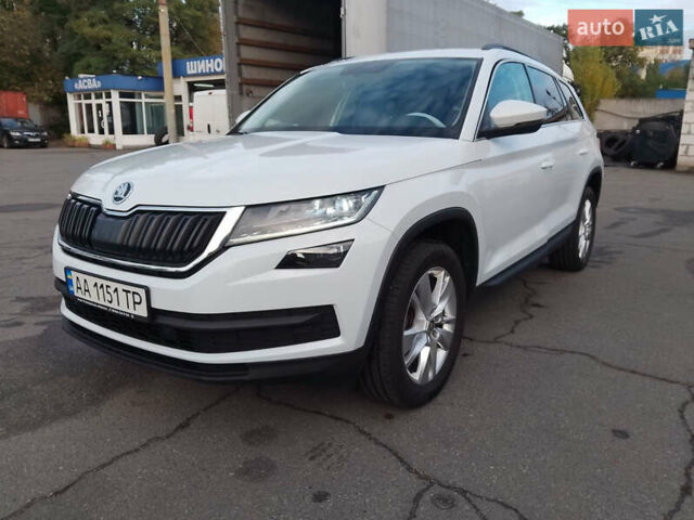 Белый Шкода Kodiaq, объемом двигателя 1.97 л и пробегом 98 тыс. км за 28500 $, фото 1 на Automoto.ua