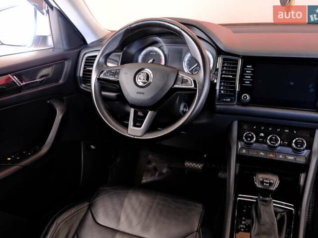 Белый Шкода Kodiaq, объемом двигателя 2 л и пробегом 170 тыс. км за 23900 $, фото 56 на Automoto.ua