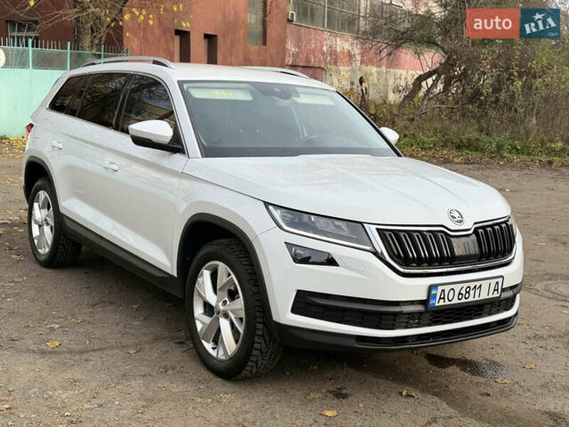 Белый Шкода Kodiaq, объемом двигателя 1.97 л и пробегом 263 тыс. км за 23800 $, фото 25 на Automoto.ua