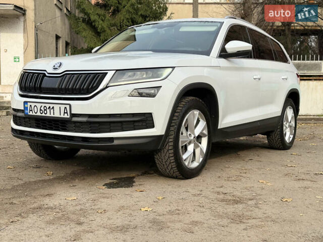 Белый Шкода Kodiaq, объемом двигателя 1.97 л и пробегом 263 тыс. км за 23800 $, фото 17 на Automoto.ua