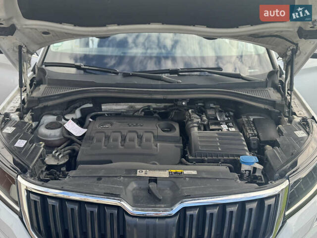 Белый Шкода Kodiaq, объемом двигателя 1.97 л и пробегом 169 тыс. км за 26999 $, фото 31 на Automoto.ua