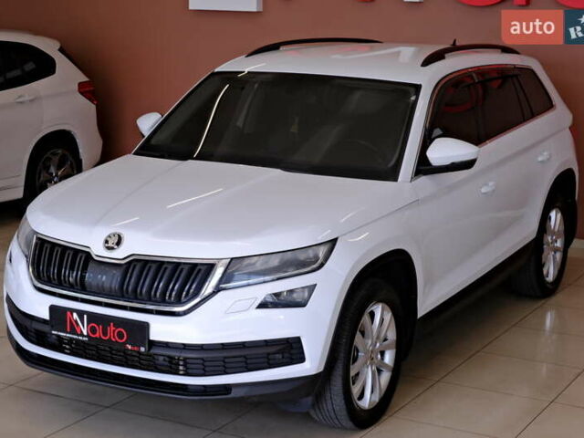 Белый Шкода Kodiaq, объемом двигателя 2 л и пробегом 170 тыс. км за 23900 $, фото 3 на Automoto.ua