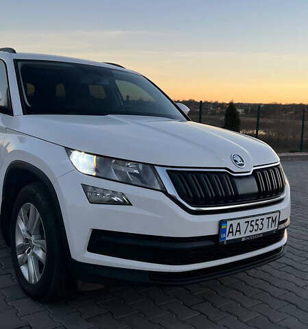 Белый Шкода Kodiaq, объемом двигателя 1.98 л и пробегом 209 тыс. км за 20400 $, фото 22 на Automoto.ua