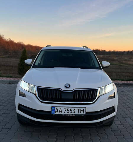 Белый Шкода Kodiaq, объемом двигателя 1.98 л и пробегом 209 тыс. км за 20400 $, фото 21 на Automoto.ua
