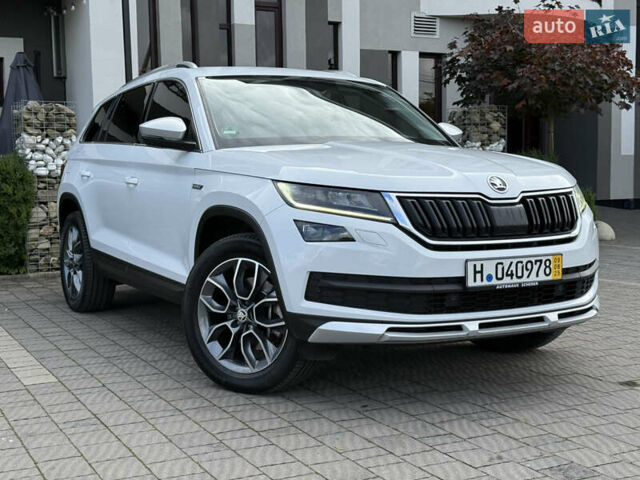 Белый Шкода Kodiaq, объемом двигателя 1.97 л и пробегом 230 тыс. км за 26999 $, фото 14 на Automoto.ua