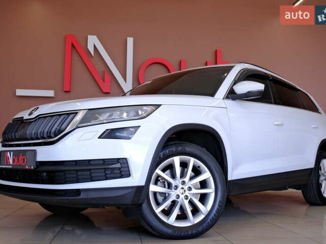 Белый Шкода Kodiaq, объемом двигателя 2 л и пробегом 170 тыс. км за 23900 $, фото 15 на Automoto.ua