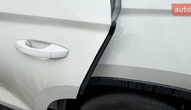 Белый Шкода Kodiaq, объемом двигателя 1.98 л и пробегом 99 тыс. км за 23600 $, фото 31 на Automoto.ua