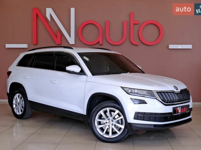 Белый Шкода Kodiaq, объемом двигателя 2 л и пробегом 170 тыс. км за 23900 $, фото 7 на Automoto.ua