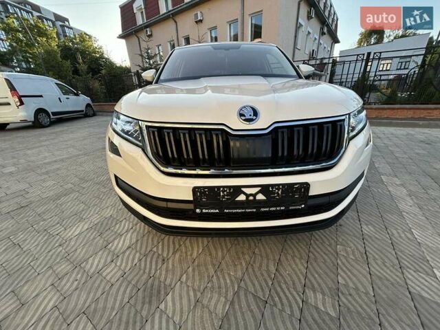 Белый Шкода Kodiaq, объемом двигателя 1.97 л и пробегом 279 тыс. км за 22650 $, фото 56 на Automoto.ua
