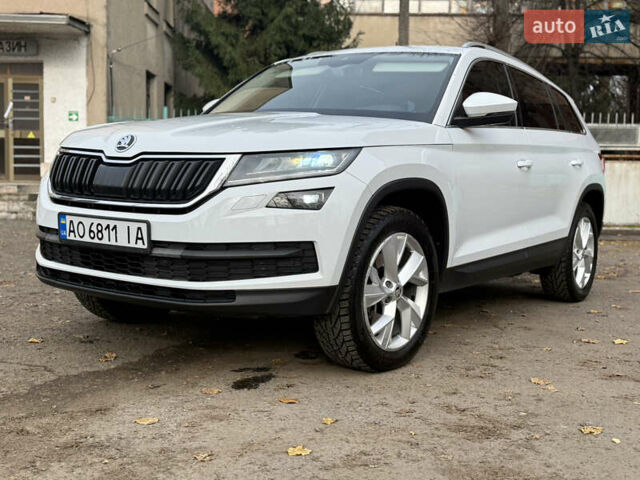 Белый Шкода Kodiaq, объемом двигателя 1.97 л и пробегом 263 тыс. км за 23800 $, фото 11 на Automoto.ua