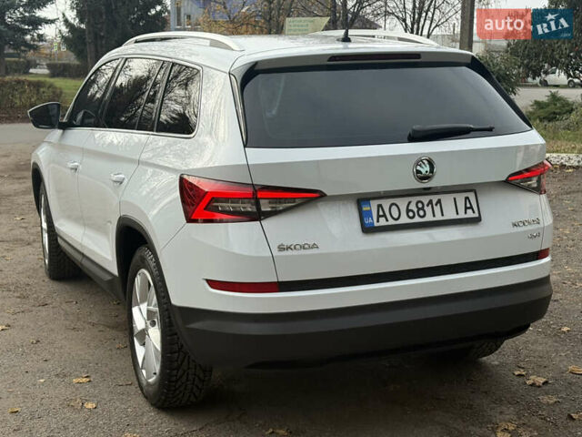 Белый Шкода Kodiaq, объемом двигателя 1.97 л и пробегом 263 тыс. км за 23800 $, фото 7 на Automoto.ua