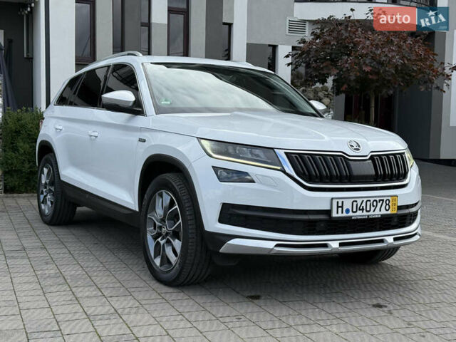 Белый Шкода Kodiaq, объемом двигателя 1.97 л и пробегом 230 тыс. км за 26999 $, фото 10 на Automoto.ua