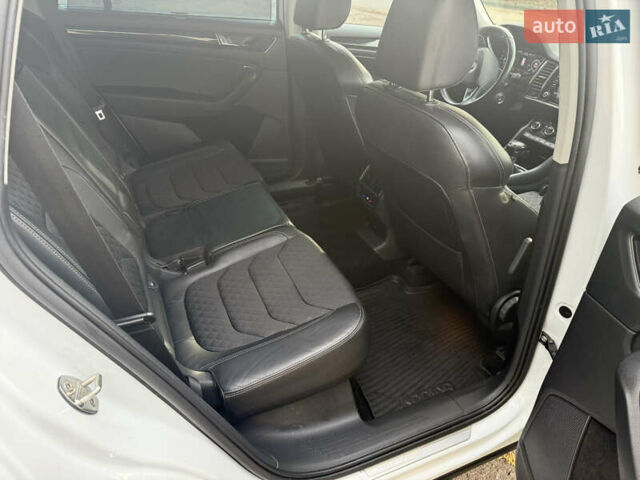 Белый Шкода Kodiaq, объемом двигателя 1.97 л и пробегом 263 тыс. км за 23800 $, фото 34 на Automoto.ua