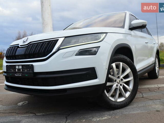 Білий Шкода Kodiaq, об'ємом двигуна 2 л та пробігом 285 тис. км за 25950 $, фото 4 на Automoto.ua