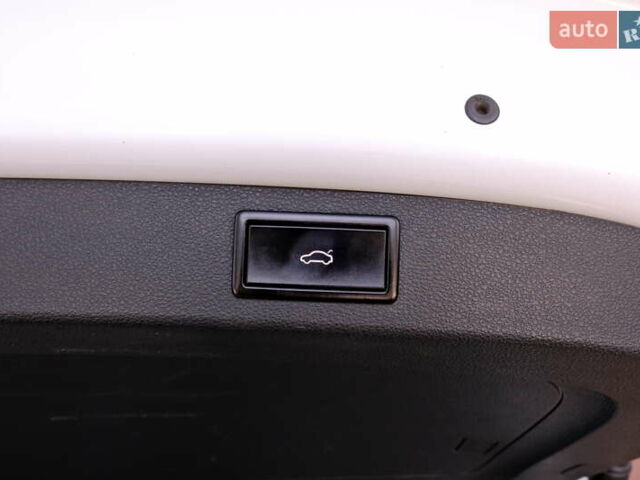 Белый Шкода Kodiaq, объемом двигателя 2 л и пробегом 170 тыс. км за 23900 $, фото 68 на Automoto.ua