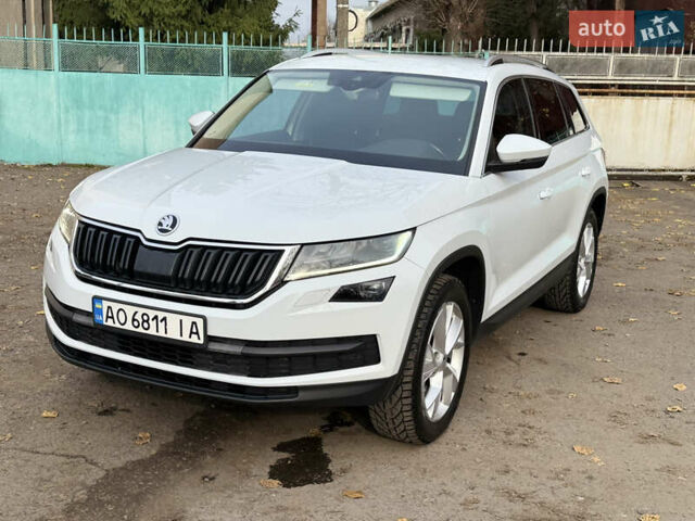 Белый Шкода Kodiaq, объемом двигателя 1.97 л и пробегом 263 тыс. км за 23800 $, фото 15 на Automoto.ua