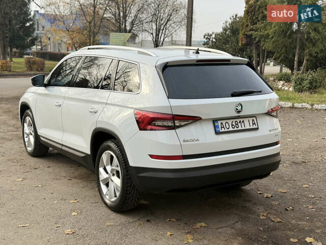 Белый Шкода Kodiaq, объемом двигателя 1.97 л и пробегом 263 тыс. км за 23800 $, фото 22 на Automoto.ua