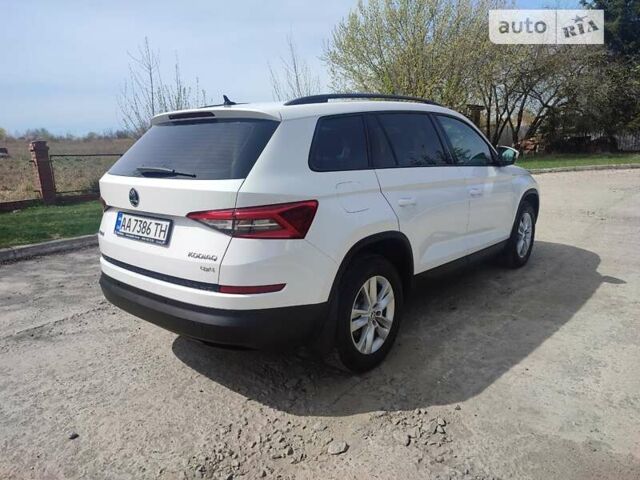 Белый Шкода Kodiaq, объемом двигателя 1.97 л и пробегом 276 тыс. км за 22500 $, фото 31 на Automoto.ua