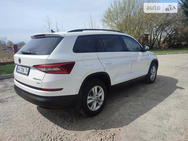 Белый Шкода Kodiaq, объемом двигателя 1.97 л и пробегом 276 тыс. км за 22500 $, фото 33 на Automoto.ua