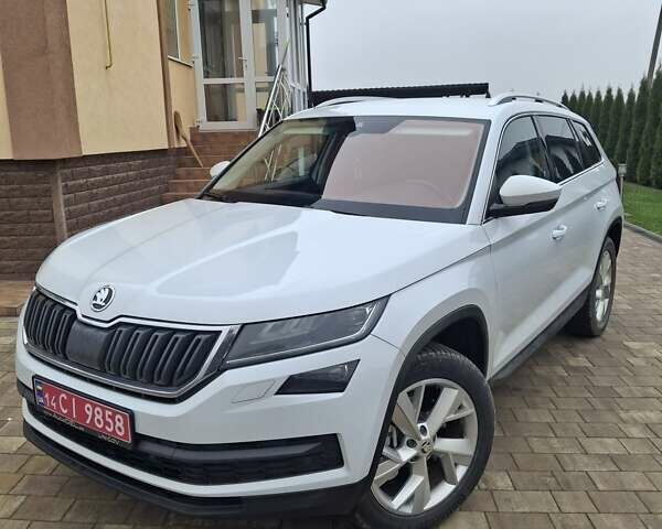 Белый Шкода Kodiaq, объемом двигателя 2 л и пробегом 198 тыс. км за 23999 $, фото 13 на Automoto.ua