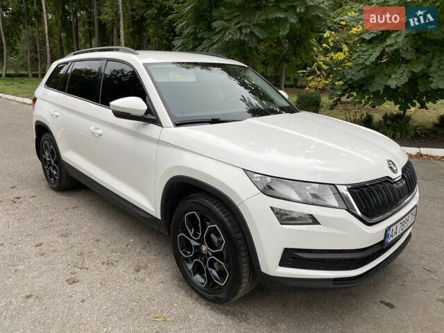 Белый Шкода Kodiaq, объемом двигателя 1.98 л и пробегом 252 тыс. км за 22500 $, фото 10 на Automoto.ua