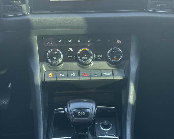 Белый Шкода Kodiaq, объемом двигателя 1.97 л и пробегом 190 тыс. км за 28000 $, фото 12 на Automoto.ua