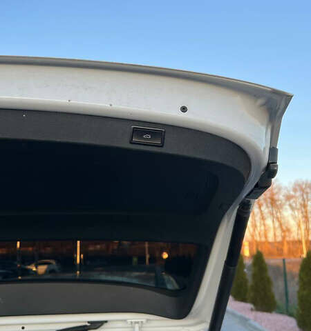 Белый Шкода Kodiaq, объемом двигателя 1.98 л и пробегом 209 тыс. км за 20400 $, фото 32 на Automoto.ua