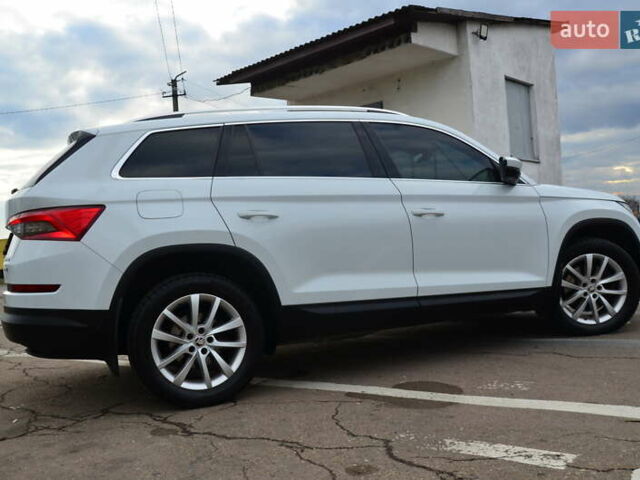 Білий Шкода Kodiaq, об'ємом двигуна 2 л та пробігом 285 тис. км за 25950 $, фото 33 на Automoto.ua