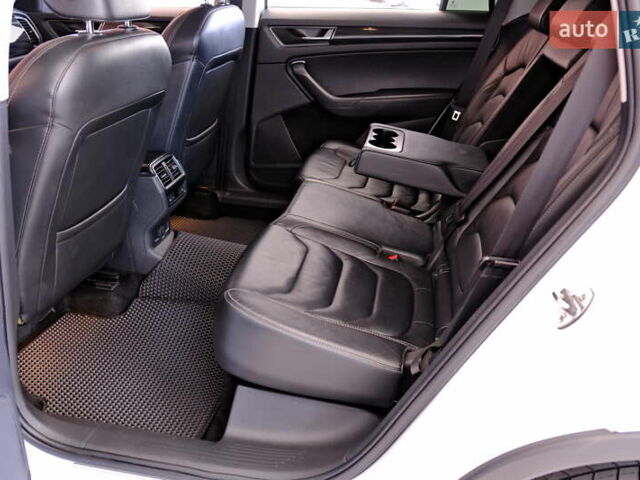 Белый Шкода Kodiaq, объемом двигателя 2 л и пробегом 170 тыс. км за 23900 $, фото 44 на Automoto.ua