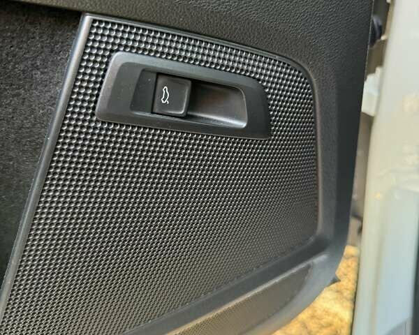 Білий Шкода Kodiaq, об'ємом двигуна 1.97 л та пробігом 195 тис. км за 28999 $, фото 4 на Automoto.ua